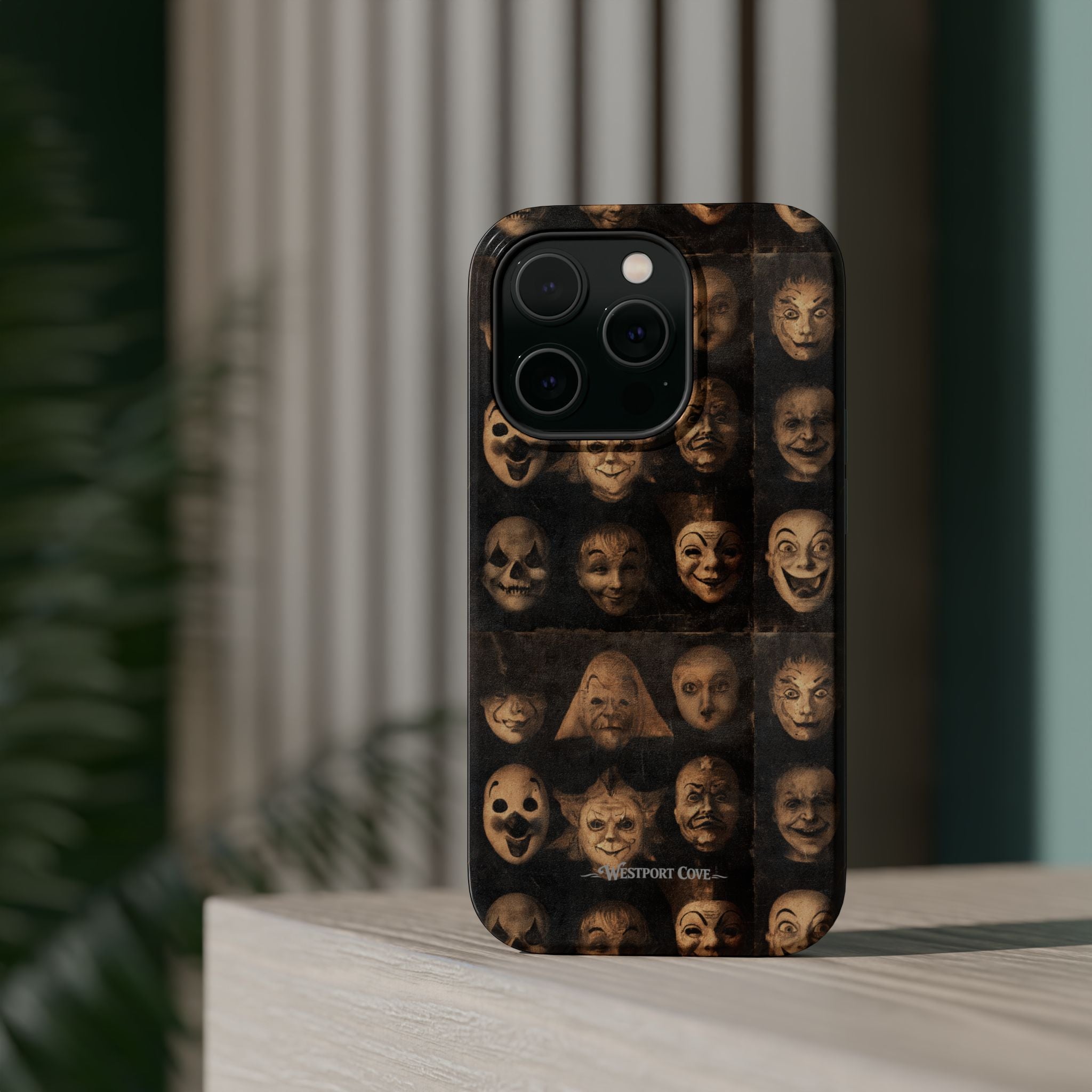 Masquerade - Extreme MagSafe Phone Case