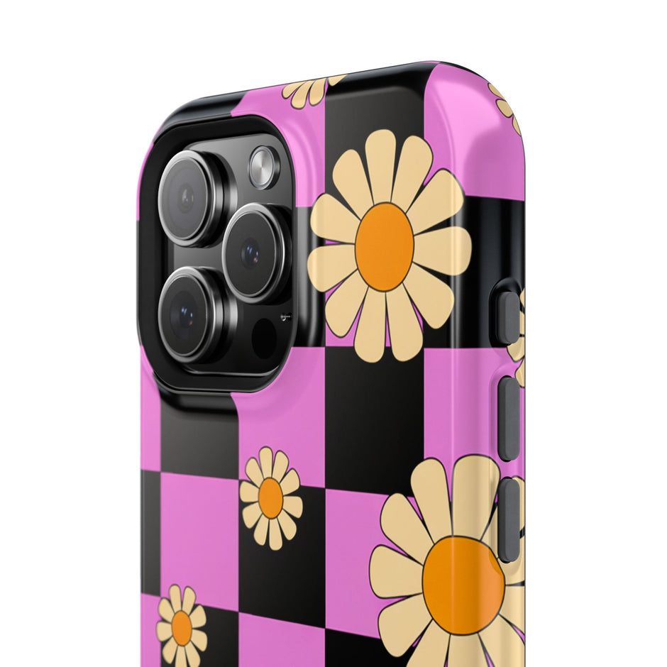 Daisy Checkerboard Extreme Impact MagSafe Phone Case