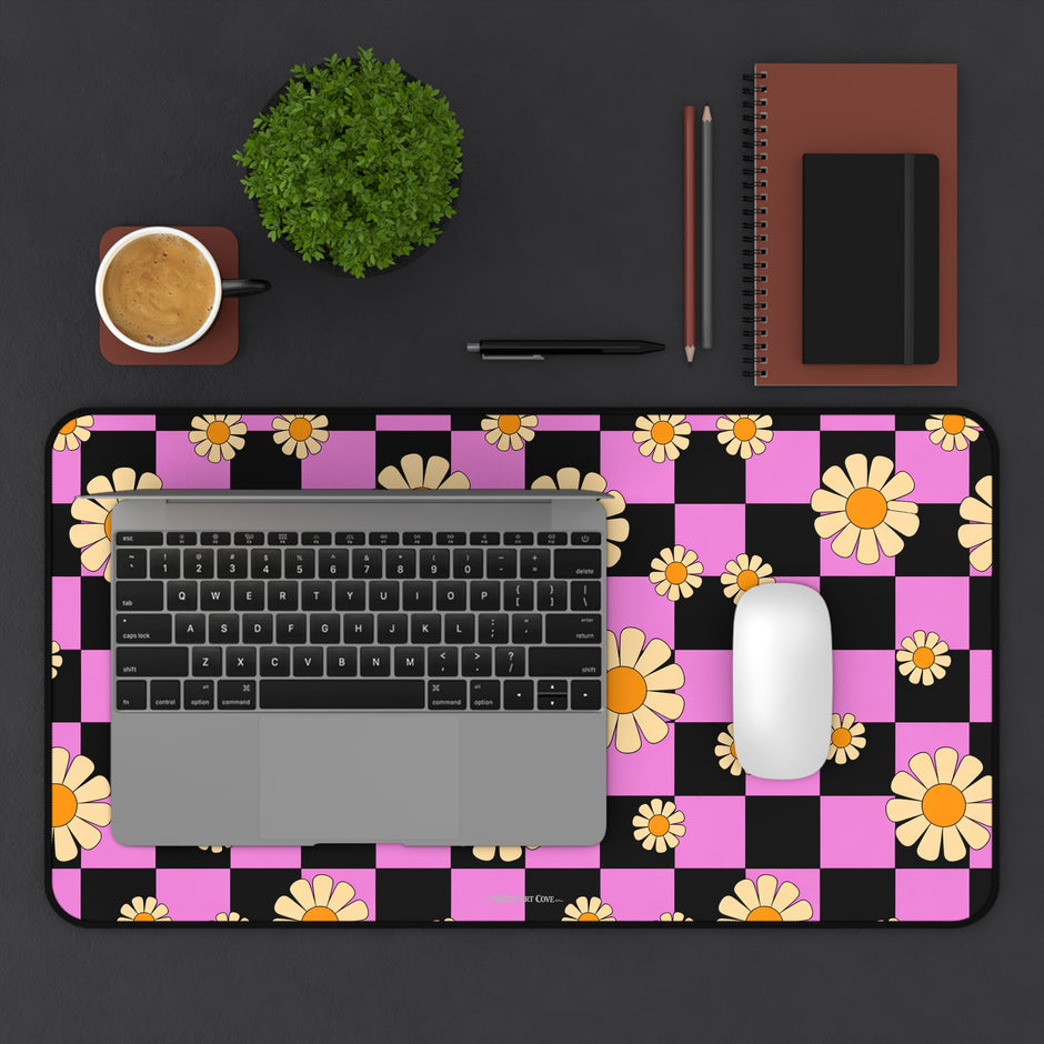 Daisy Checkerboard Desk Mat — Pink & Black Floral Mouse Desk Pad