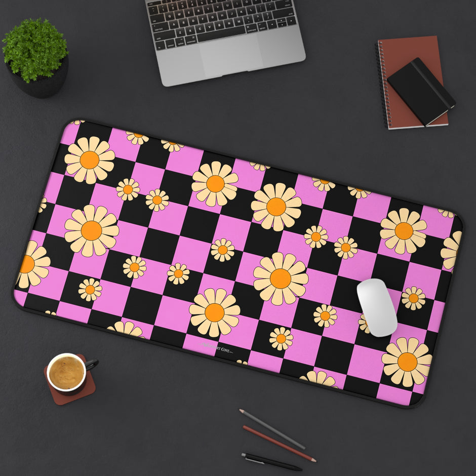 Daisy Checkerboard Desk Mat — Pink & Black Floral Mouse Desk Pad