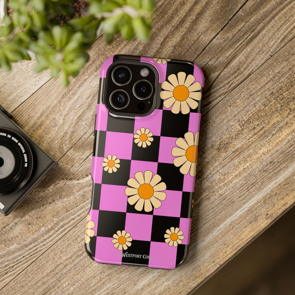 Daisy Checkerboard Extreme Impact MagSafe Phone Case