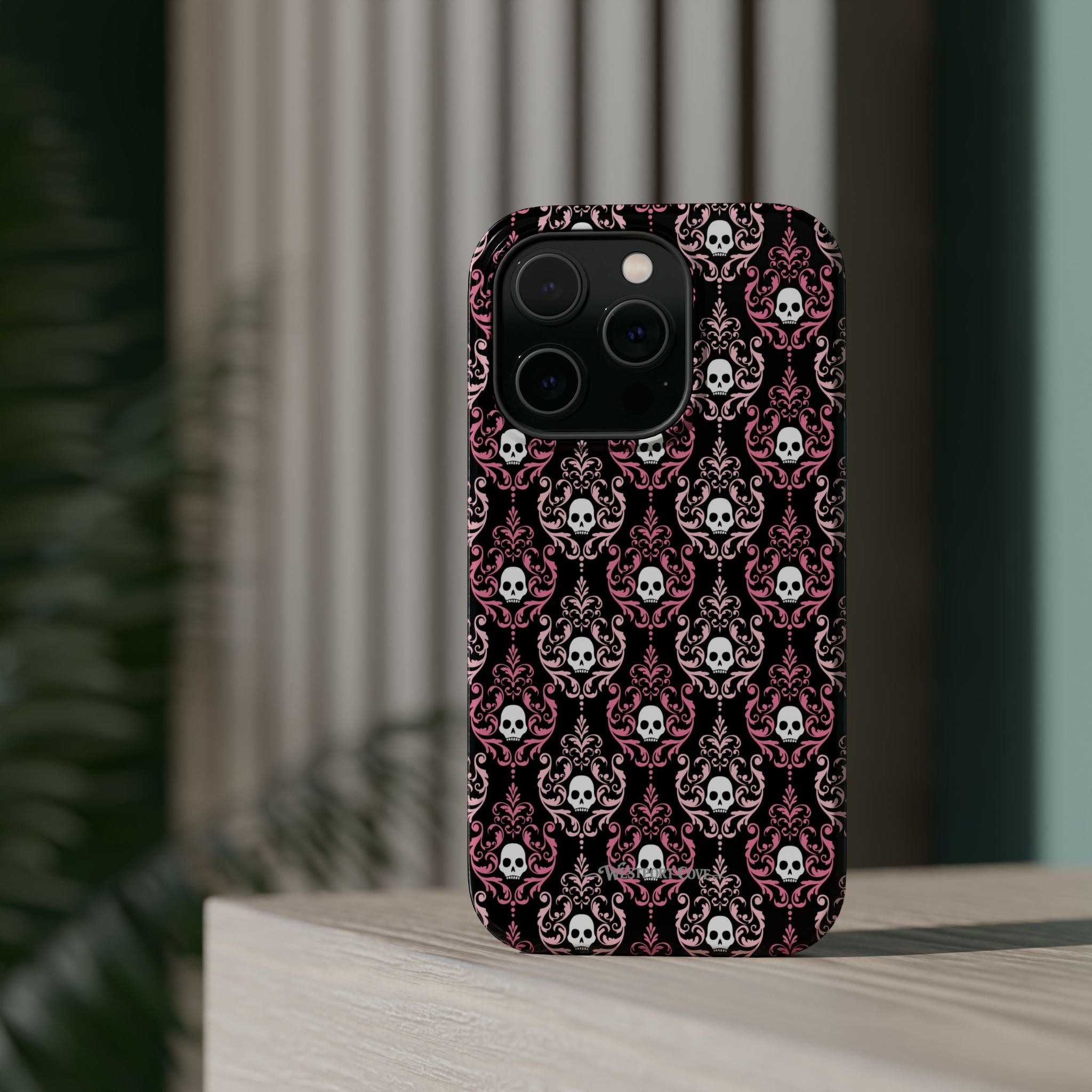 Skull Damask - Extreme MagSafe Phone Case